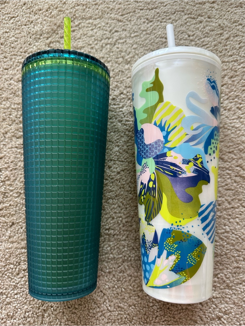 Set of 2 Starbucks Cups